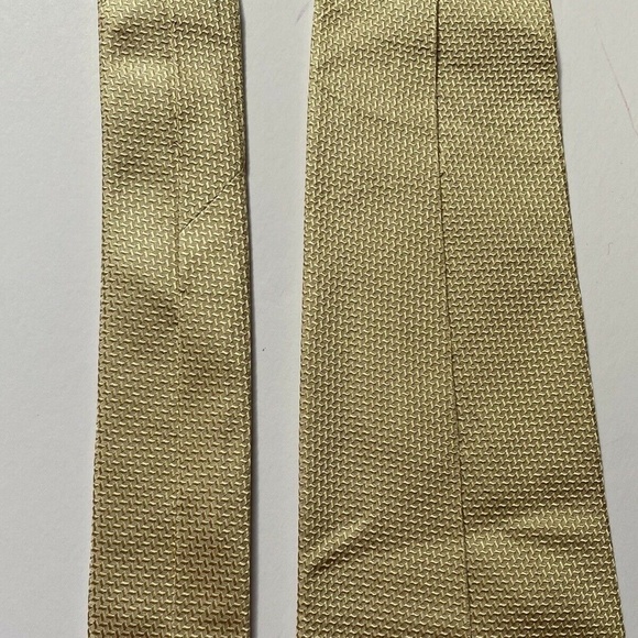 Geoffrey Beene Men Tie 100% Silk Handmade In China Dry Clean Only - Picture 5 of 12